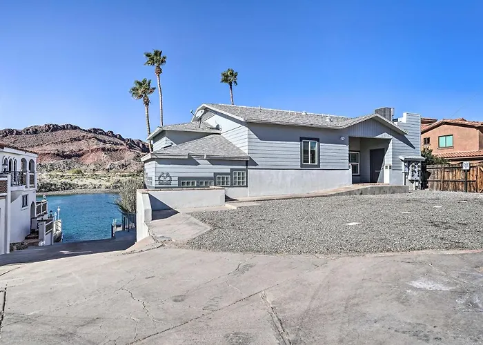Nestled On The Colorado River! Apartament