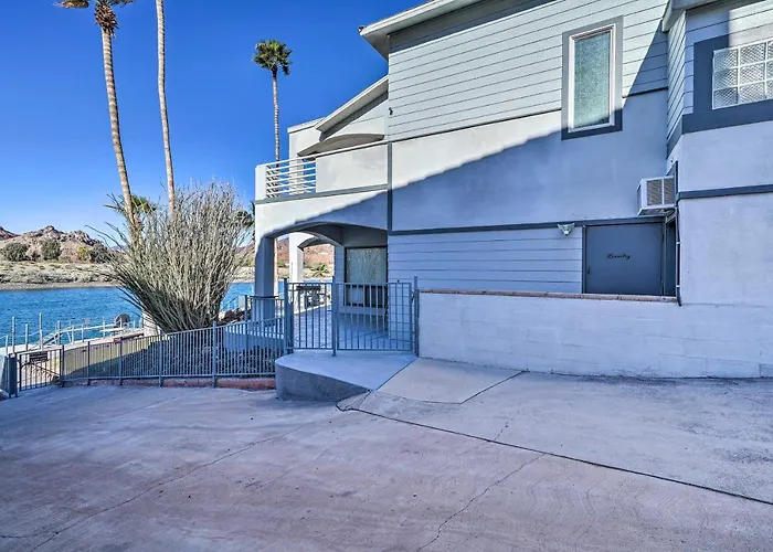 Nestled On The Colorado River! Parker