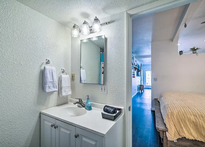 Nestled On The Colorado River! Apartament *