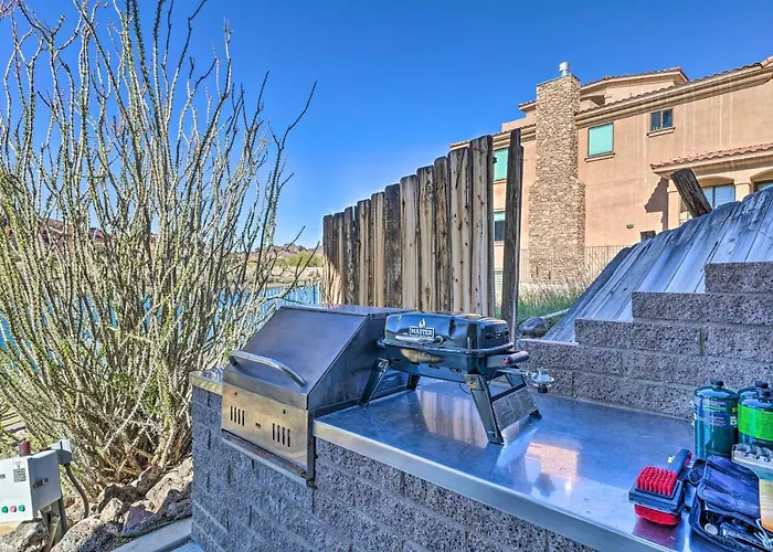 Nestled On The Colorado River! *
